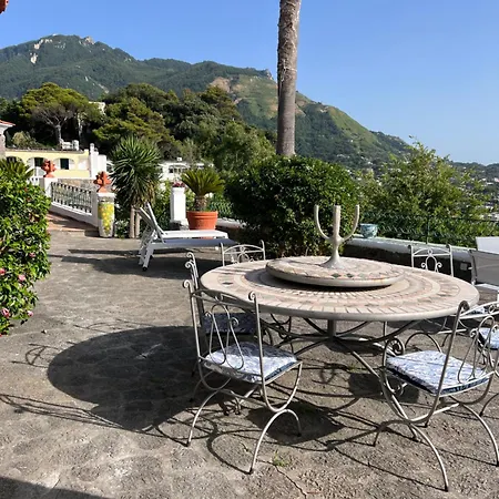 Blu Panorama Bed & Breakfast *